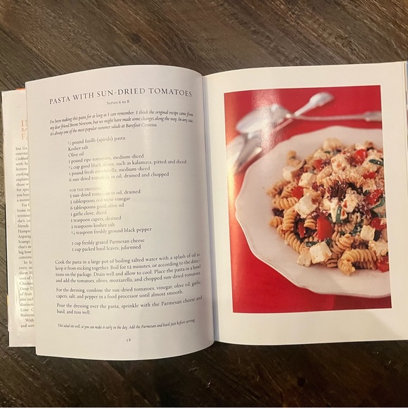 Barefoot Contessa Family style Cookbook by Ina Garten - Picture 3 of 4